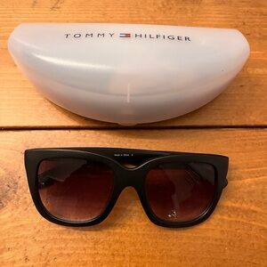 Tommy Hilfiger Black and Brown Sunglasses